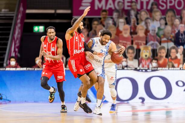 定基于他对 定基于他对