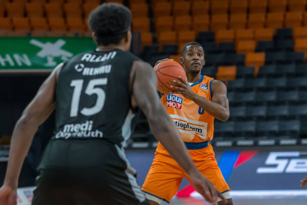 定了基础 定了基础