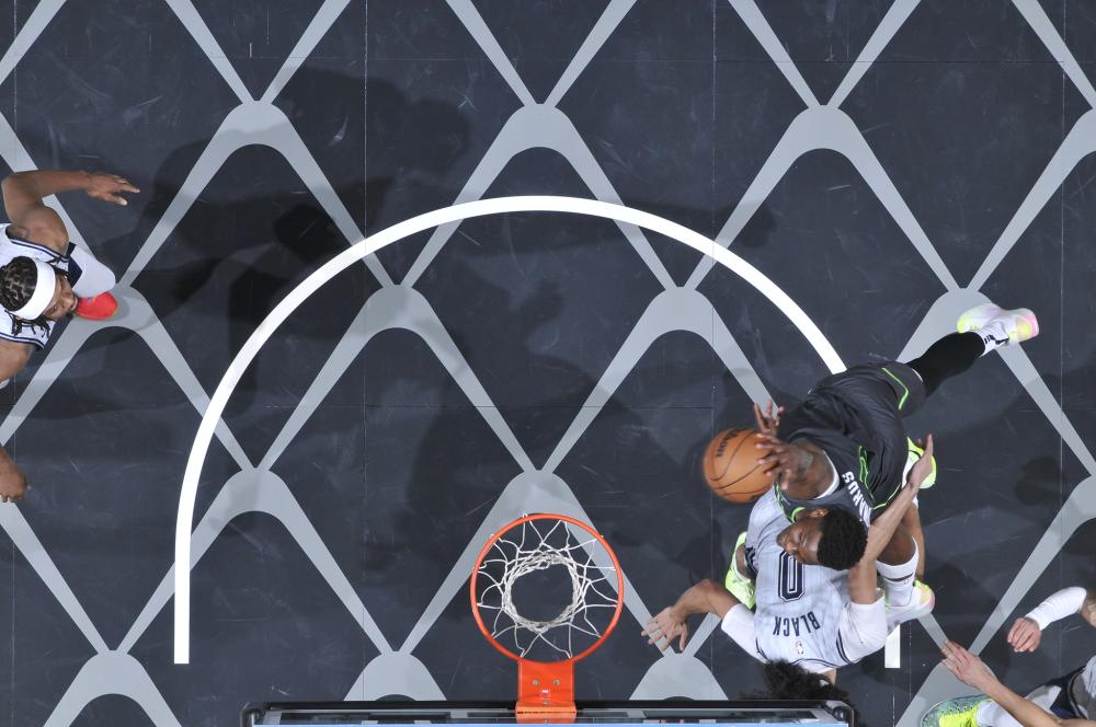 倍受鼓舞 倍受鼓舞