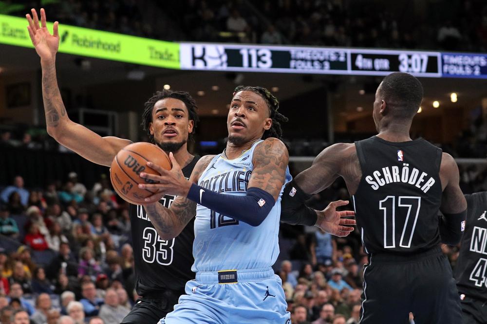 用眼神锁定 用眼神锁定