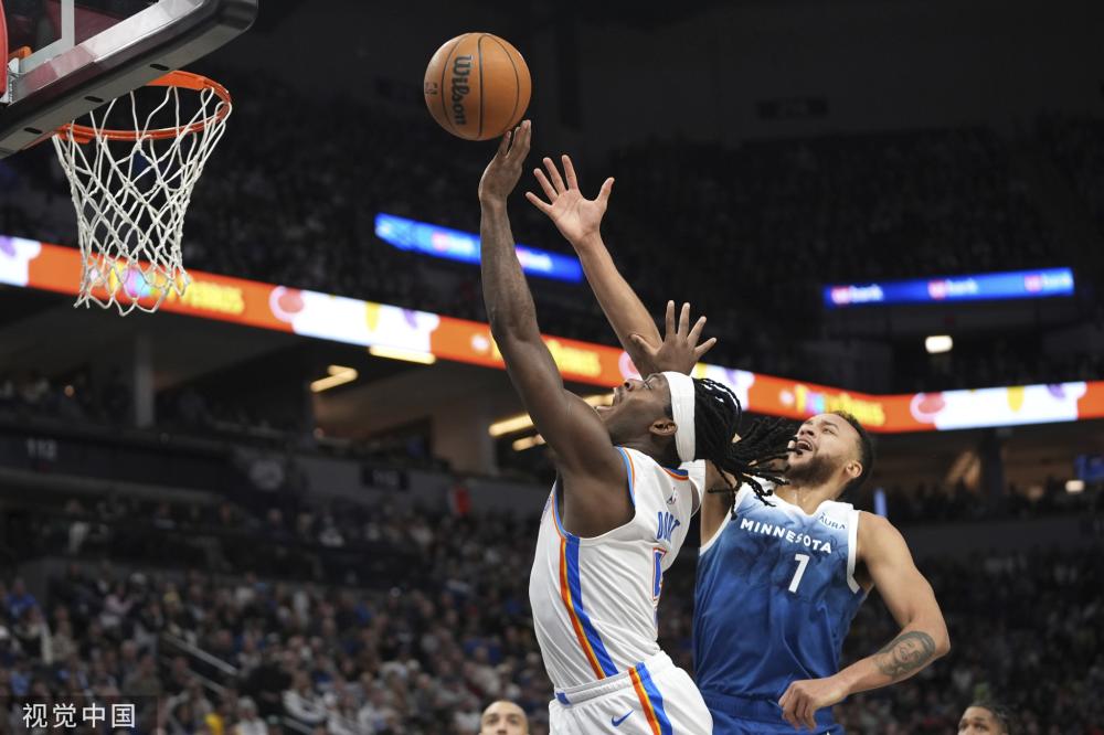 他深情地回 他深情地回